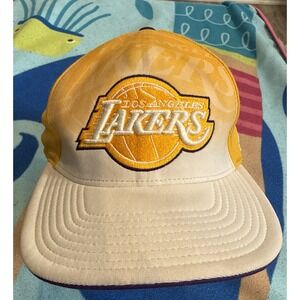 Lakers Hat Adult L/XL - Official NBA Draft Cap - Adidas Yellow White Embroidered
